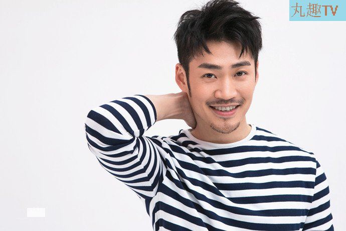 斛珠夫人哨子哥扮演者资料